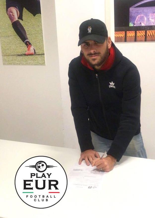 Quattrotto al momento della firma (foto Play Eur)