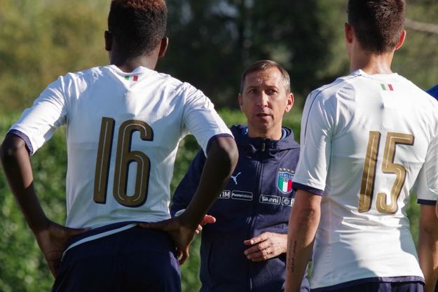 Nunziata al lavoro in vista dei prossimi Europei U17 © figc.it