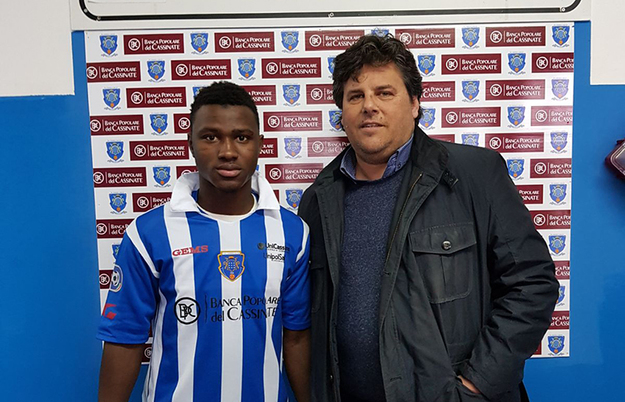 Malick Boye col dg Patini ©Cassino Calcio