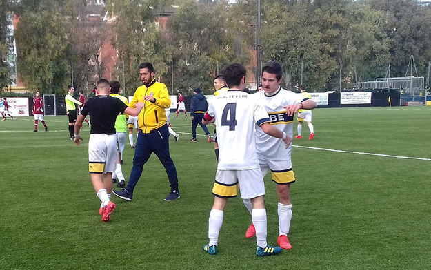 Contini esulta dopo il gol ©gazzettaregionale