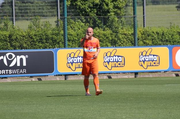 Gianluca Metta con la maglia della Lupa Roma (foto Lupa Roma FC)