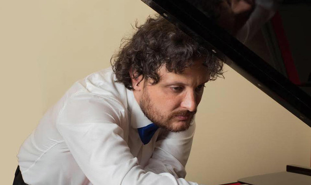 Il pianista Giacomo Di Tollo