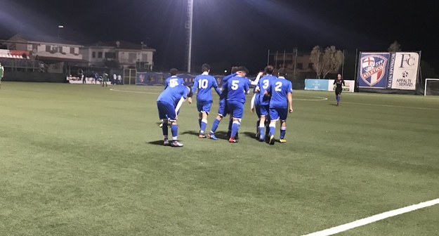 La gioia dell&apos;Sff Atletico dopo il ribaltone alla Pro Calcio Tor Sapienza