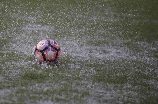 Il maltempo ferma cinque partite