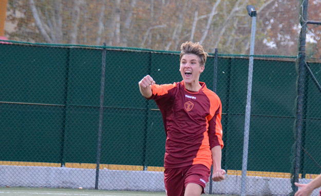 Falanga suo l&apos;1-1, splendido ©Torrisi
