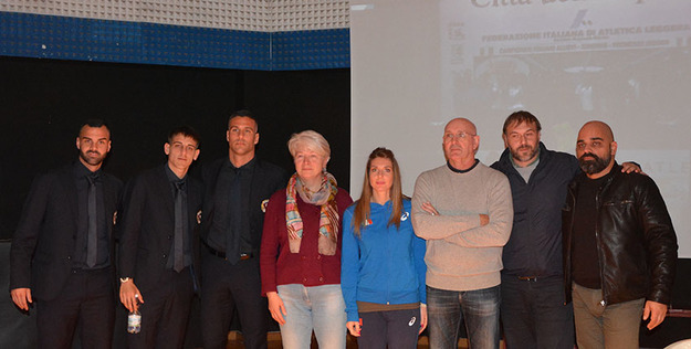 I partecipanti all&apos;evento di presentazione del progetto &quot;6/13 più Sport a Scuola&quot; (©GazReg)