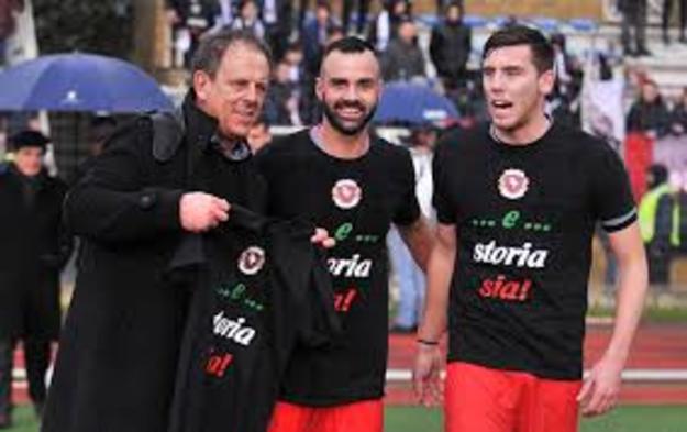 L&apos;Unipomezia vola in semifinale ©Del Gobba