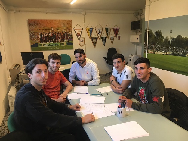 I cinque ragazzi di Talento & Tenacia impegnati nel nuovo progetto