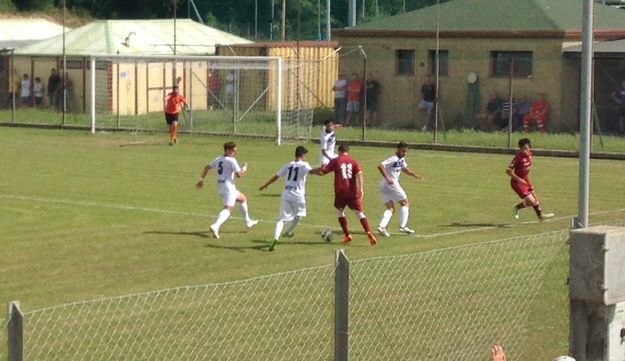 Livorno e Racing in azione (foto GazReg)
