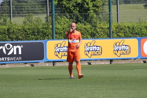 Metta con la maglia della Lupa Roma (foto Lupa Roma FC)
