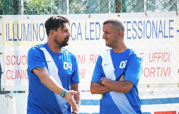 Mister Celentano a colloquio con il preparatore dei portieri Cera