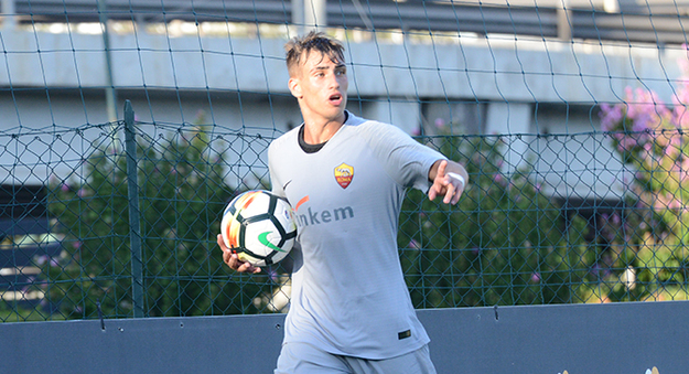 Cangiano si porta il pallone a casa ©Serino