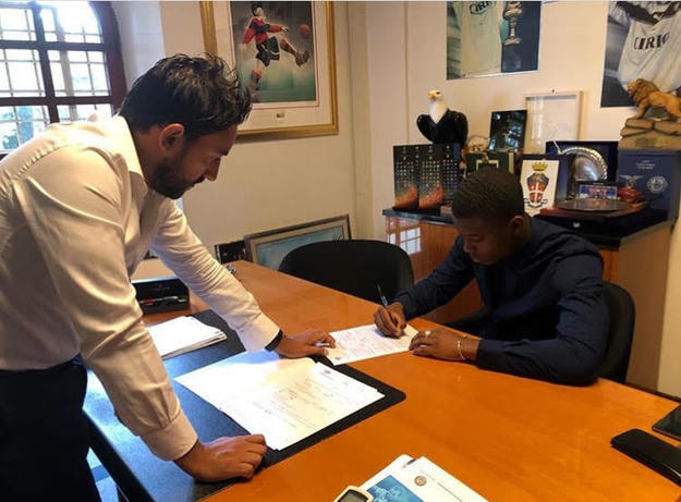 Nimmermeer al momento della firma