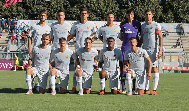 La Roma schierata nel match contro il Chievo @DeCesaris