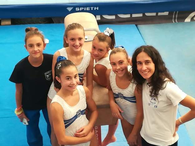 Il gruppo delle ragazze di Genzano