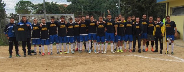 Il MSGC con la maglia dedicata ad Ernesto Terra (foto di Facebook)