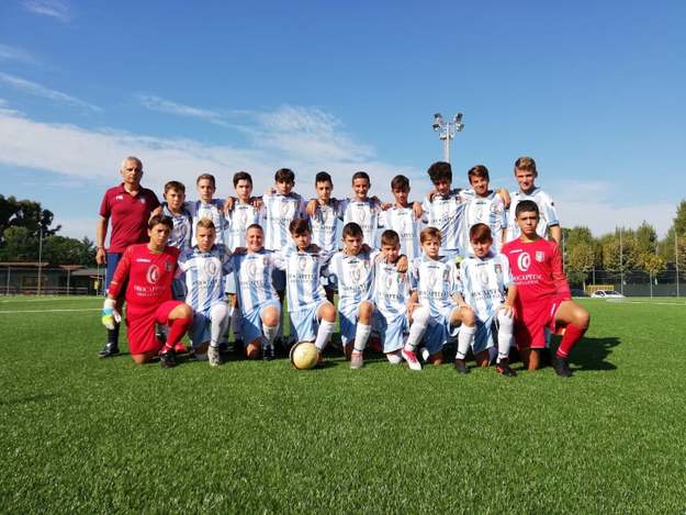 Il mister con i suoi ragazzi