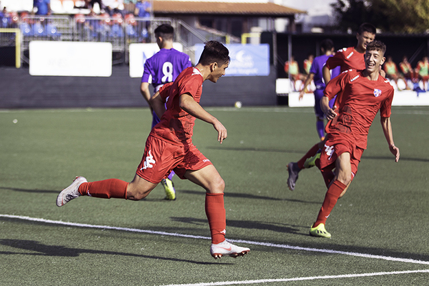 L&apos;SFF Atletico esulta nel match vinto in rimonta con l&apos;Ostiamare @Shotinsport.it