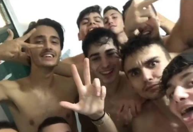 L&apos;Atletico Cisterna festeggia al termine di una partita