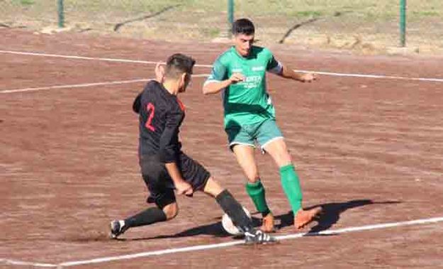 Licenza, pari in rimonta