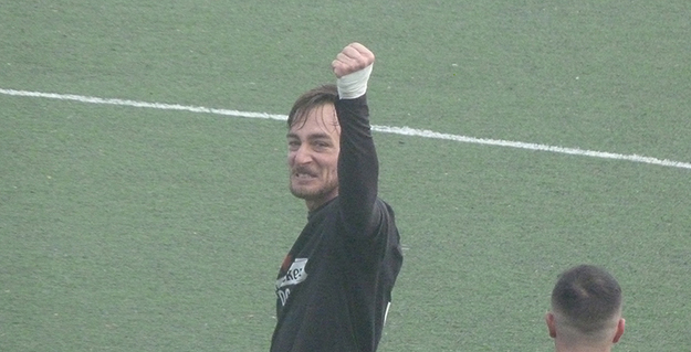 Bussi esulta dopo il gol ©GazReg
