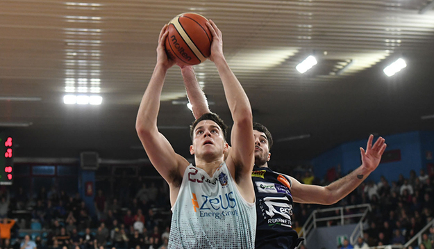 Zeus, 18 punti in campionato