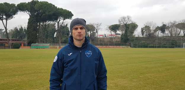 Latini, tecnico del Futbolclub ©GazReg