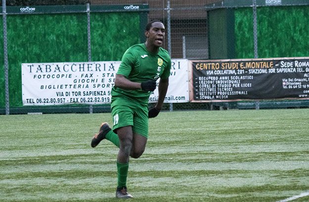 Joshua, attaccante della Pro Calcio ©Bastianelli