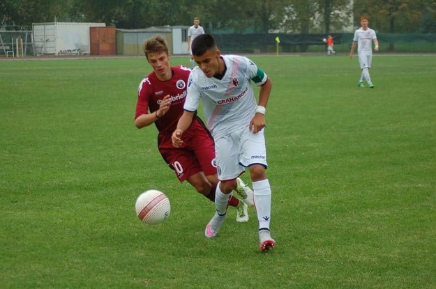 Damiano Varano, in azione con la maglia del Bologna