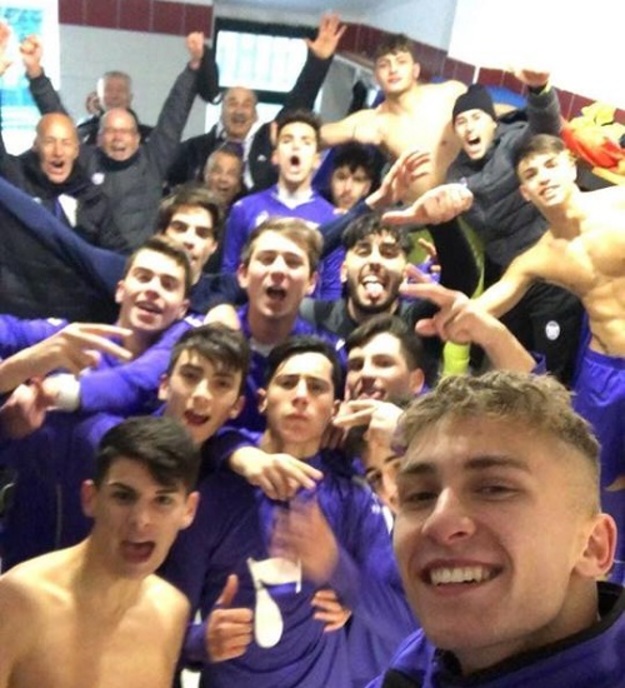 Il selfie dell&apos;Ostiamare a fine partita (Facebook)