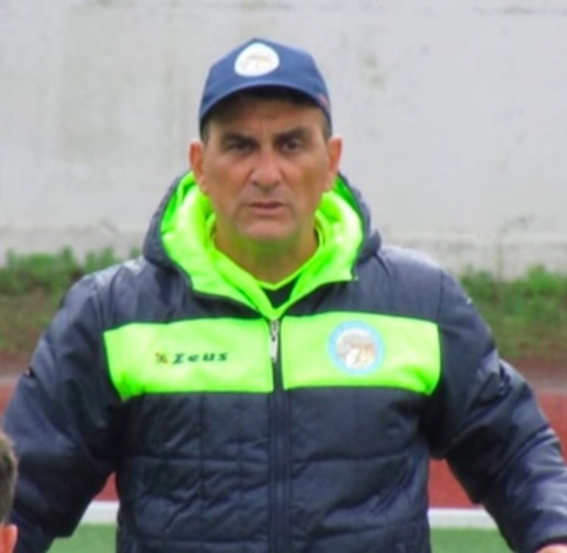 Mister De Cinti, Signia Calcio