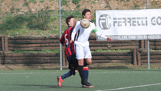 Serafini in azione (Accademia Calcio Roma)