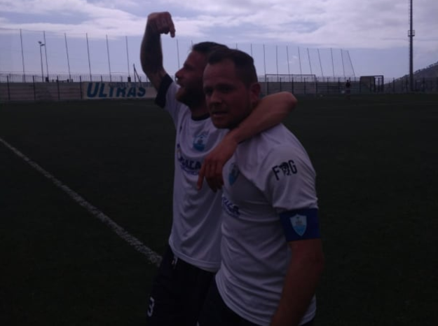 Raspaolo e capitan Zaccaro esultano 
