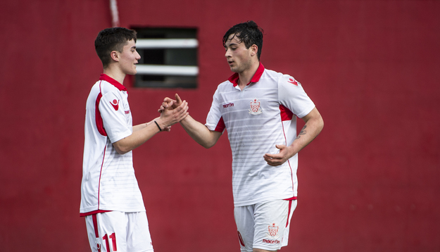 Buglia Festeggia un gol ©Cervera