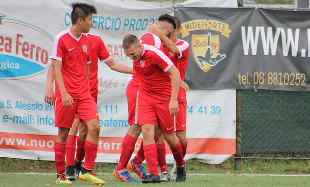 Esulta il Settebagni ©De Cesaris