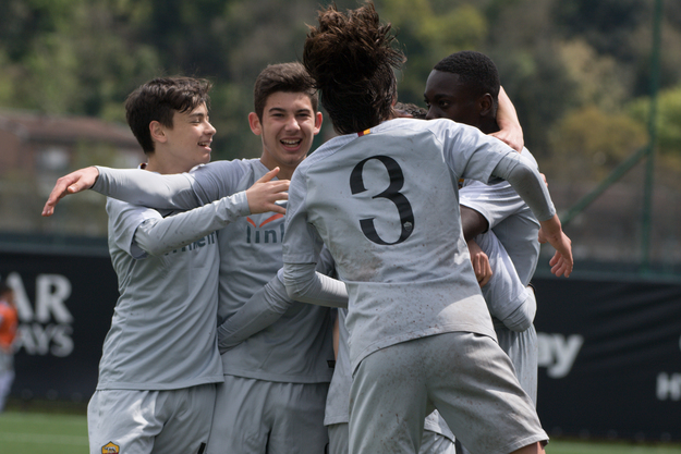 Roma in esultanza contro il Frosinone (FOTO Domenico Cippitelli)