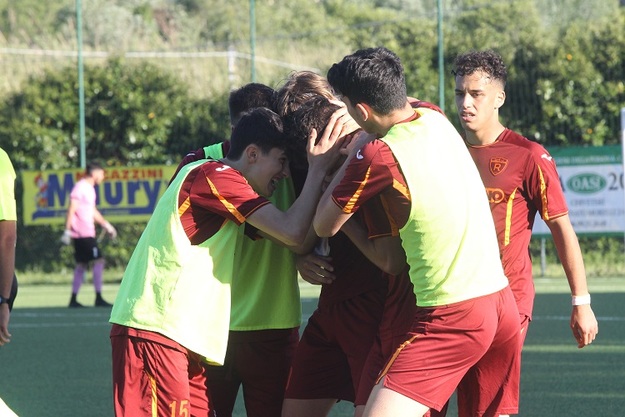 L&apos;esultanza di Belardo dopo il gol (FOTO De Cesaris)