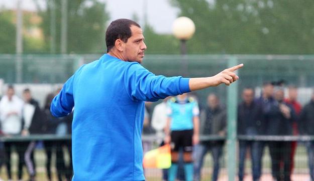 Marco Bernardini, mister Vigor Perconti ©DeCesaris