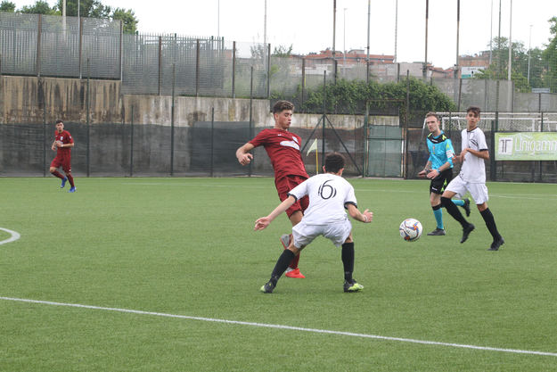 Azione di gioco del match tra Albalonga e Torrenova ©De Cesaris