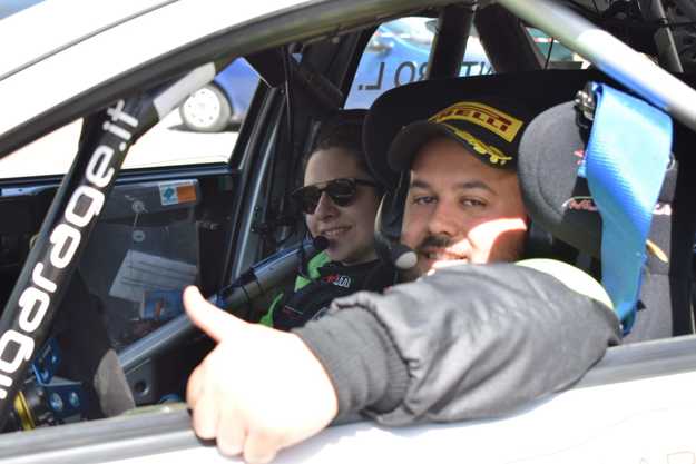 Luca Santoro in auto