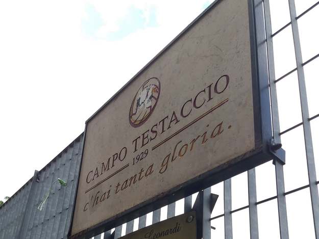 Targa all&apos;ingresso di Campo Testaccio ©GazReg  