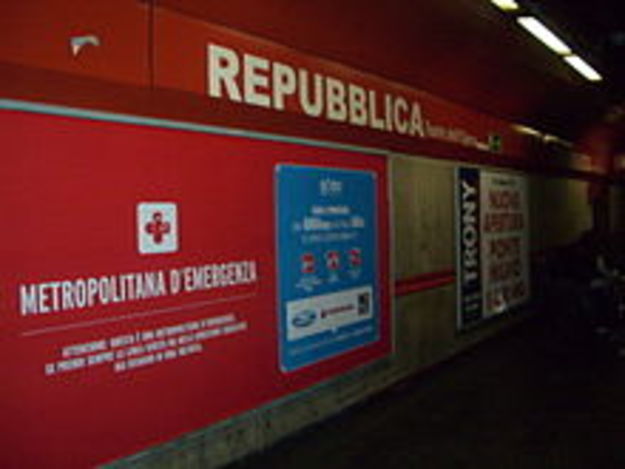 Metro Repubblica